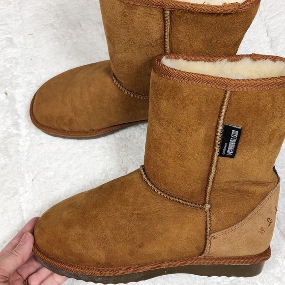 🔥 Australia Warmbat brown Kangaroo booties sz6 NEW - Picture 1 of 6